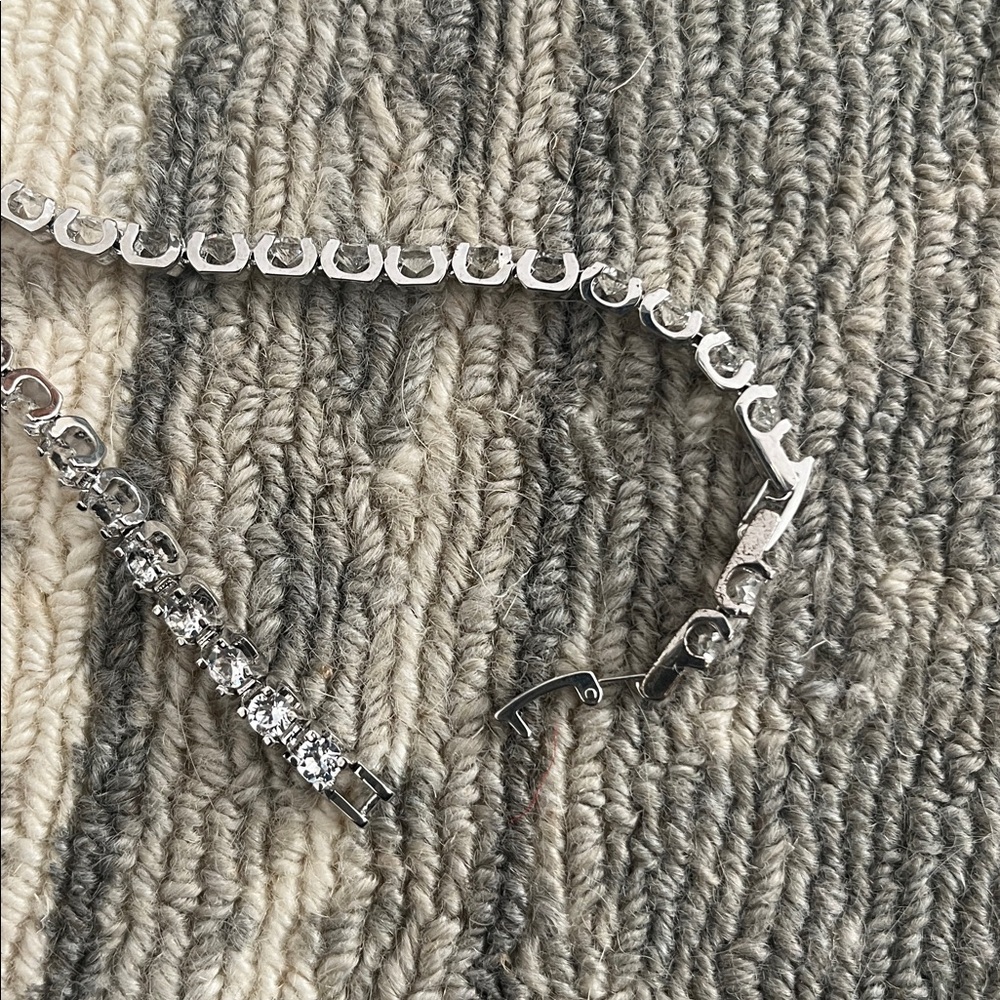 NWOT |Jewelry Set | earrings & tennis bracelet - Picture 4 of 5